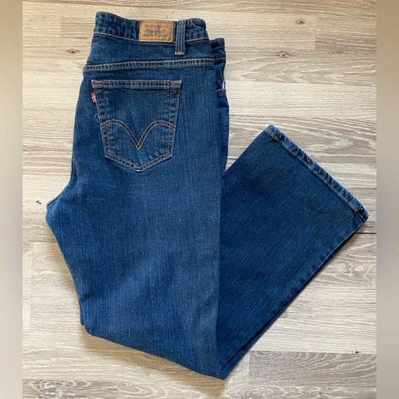 Levi's Denim - Levi's | Bootcut 515 Medium Wash Jeans Size 18